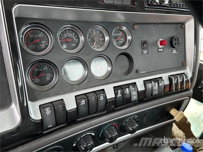 Kenworth T470 6x4 Cab and Chassis (Inoperable) Kabinen