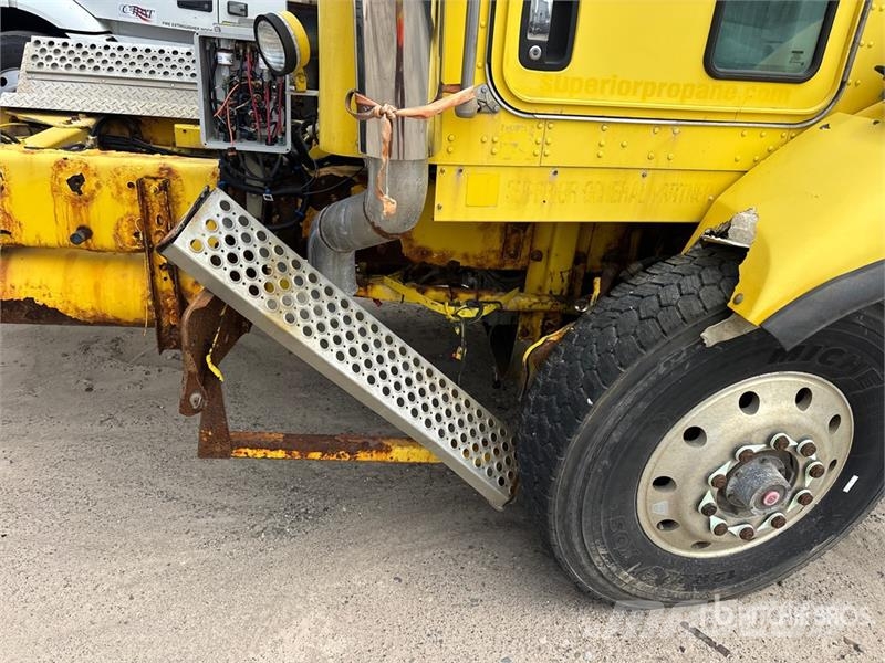 Kenworth T470 6x4 Cab and Chassis (Inoperable) Kabinen