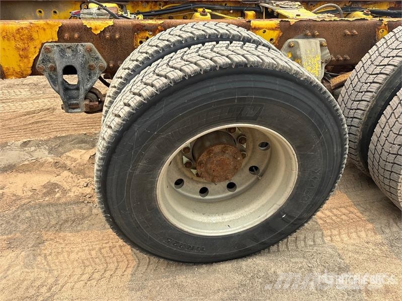 Kenworth T470 6x4 Cab and Chassis (Inoperable) Kabinen