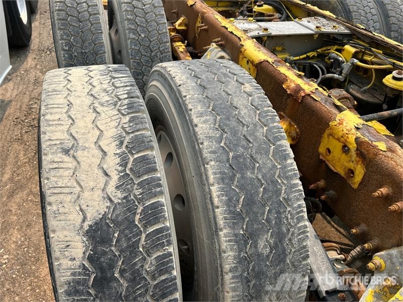 Kenworth T470 6x4 Cab and Chassis (Inoperable) Kabinen