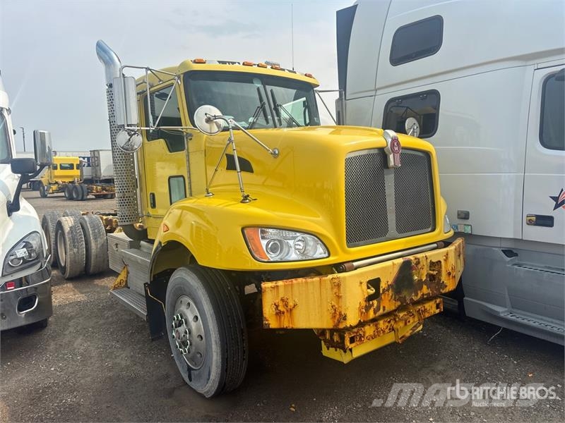 Kenworth T470 6x4 Cab and Chassis (Inoperable) Kabinen