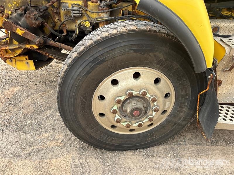 Kenworth T470 6x4 Cab and Chassis (Inoperable) Kabinen