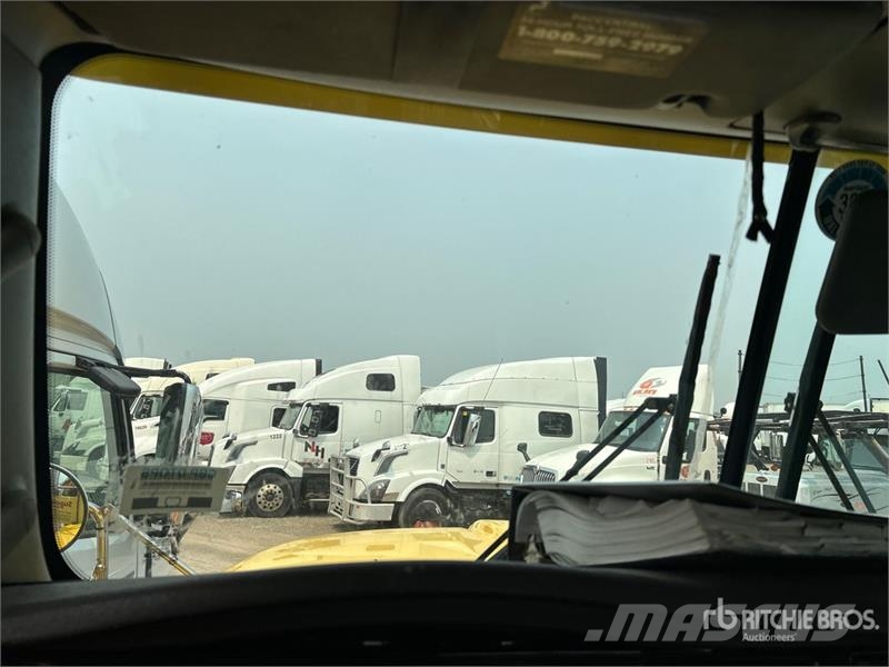 Kenworth T470 6x4 Cab and Chassis (Inoperable) Kabinen