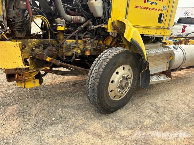 Kenworth T470 6x4 Cab and Chassis (Inoperable) Kabinen