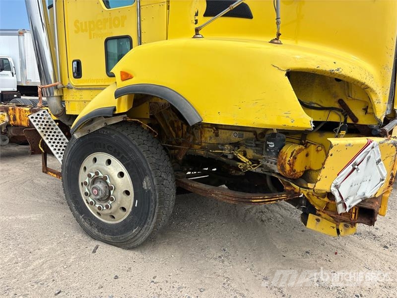 Kenworth T470 6x4 Cab and Chassis (Inoperable) Kabinen