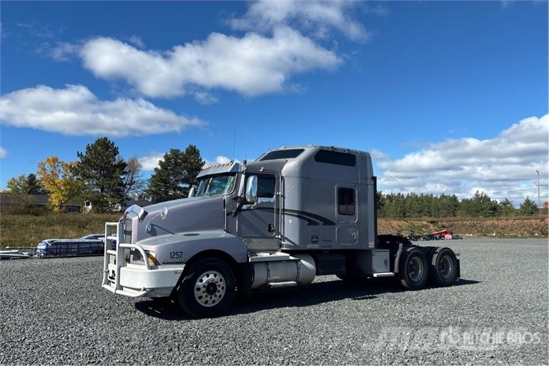 Kenworth T600 Truck Tractor Units