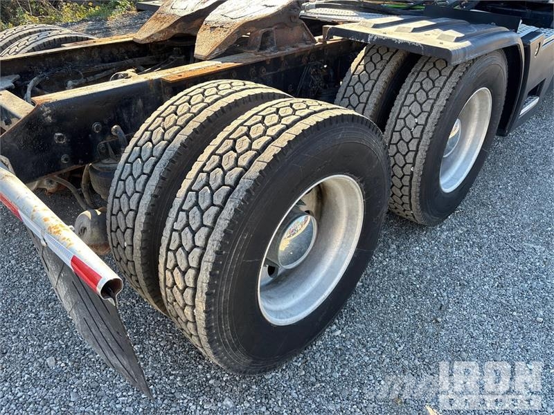 Kenworth T600 Sattelzugmaschinen