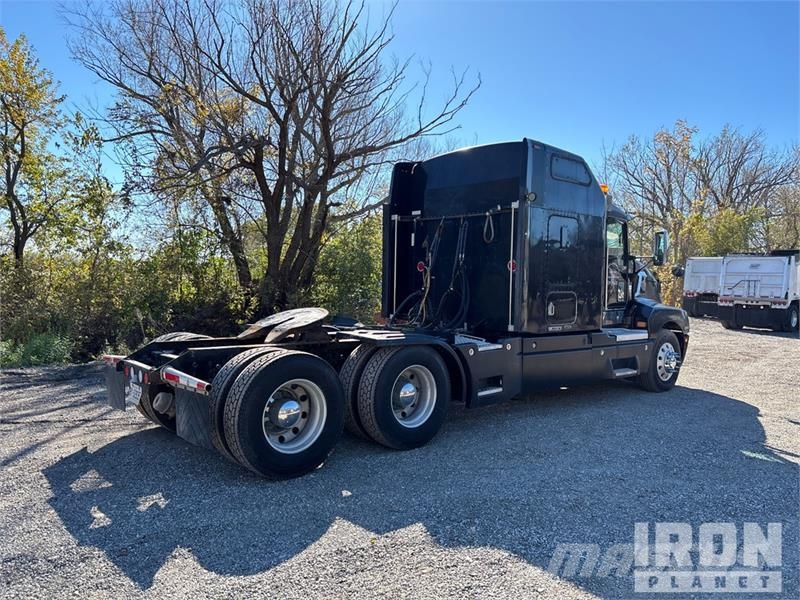 Kenworth T600 Sattelzugmaschinen