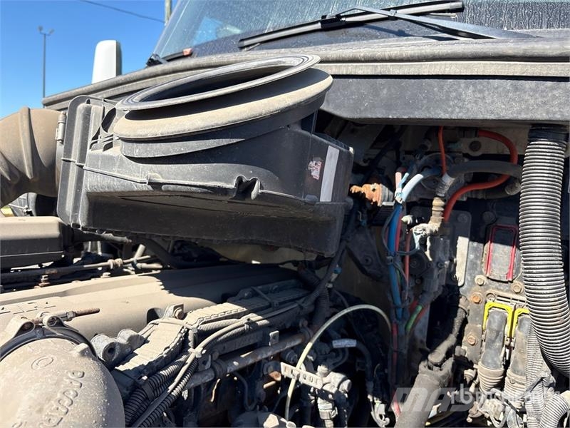 Kenworth T680 Motrici e Trattori Stradali