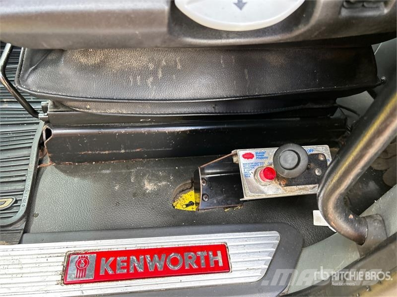 Kenworth T680 Vetopöytäautot