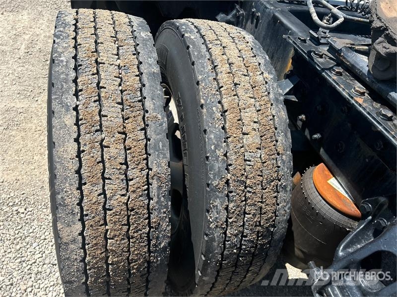 Kenworth T680 Truck Tractor Units