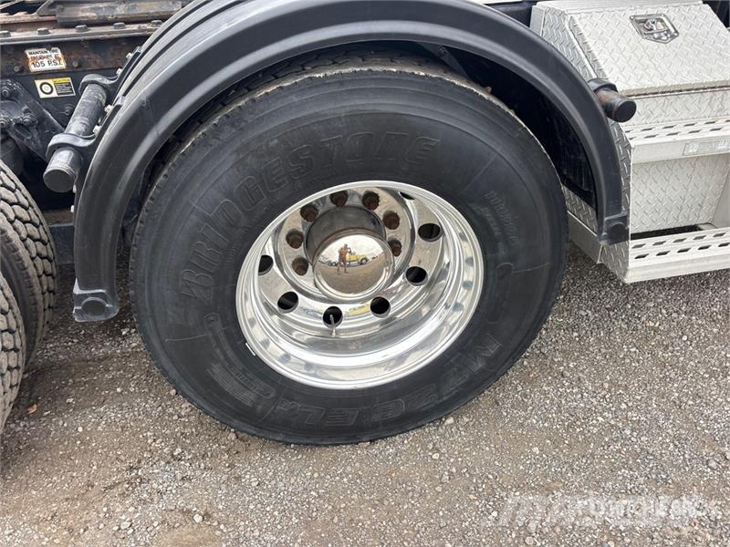 Kenworth T680 Vlačilci