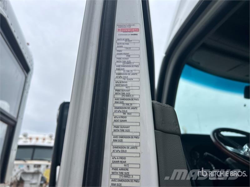 Kenworth T680 وحدات الجر