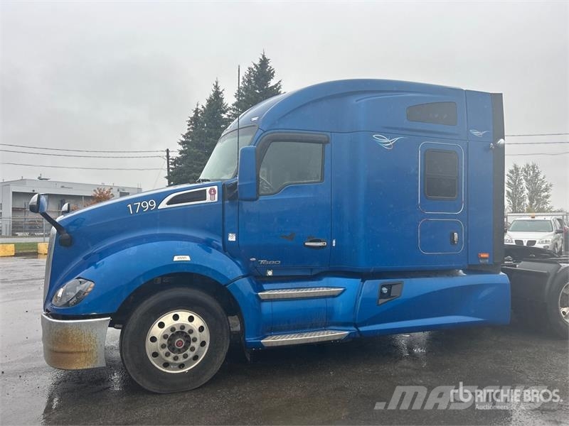 Kenworth T680 Naudoti vilkikai