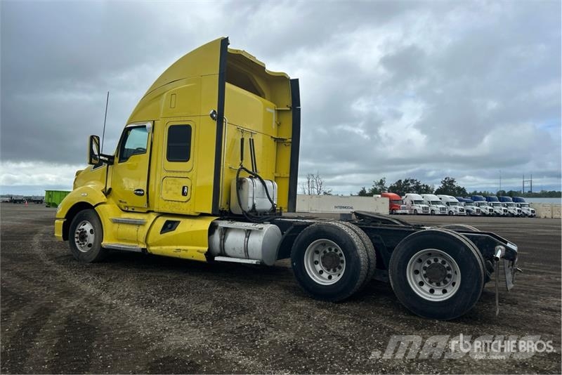 Kenworth T680 Vetopöytäautot