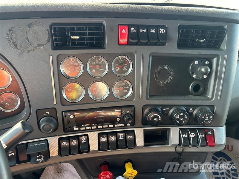Kenworth T680 Tractor Units