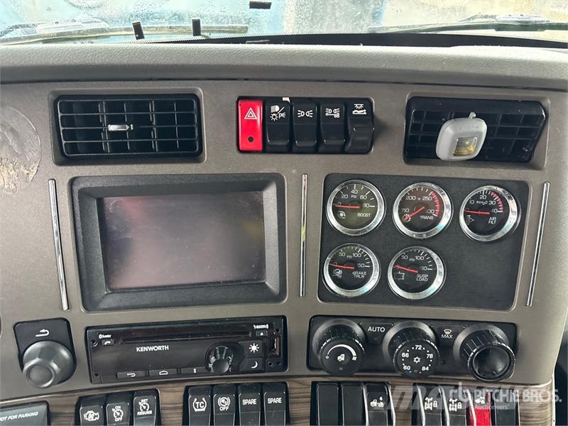 Kenworth T680 Vetopöytäautot
