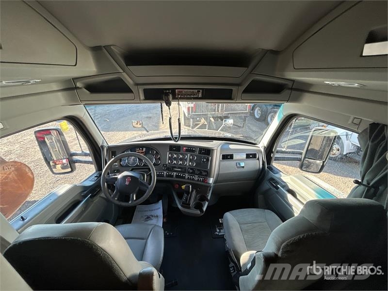 Kenworth T680 Vetopöytäautot