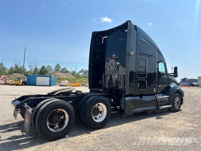 Kenworth T680 Vetopöytäautot
