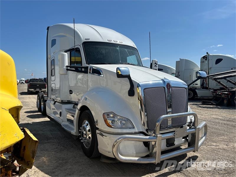 Kenworth T680 Vetopöytäautot