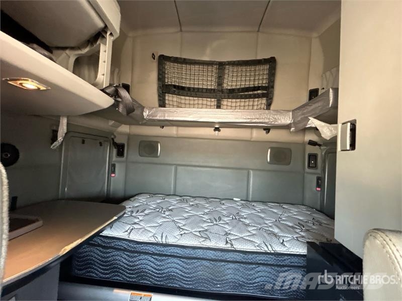 Kenworth T680 Truck Tractor Units
