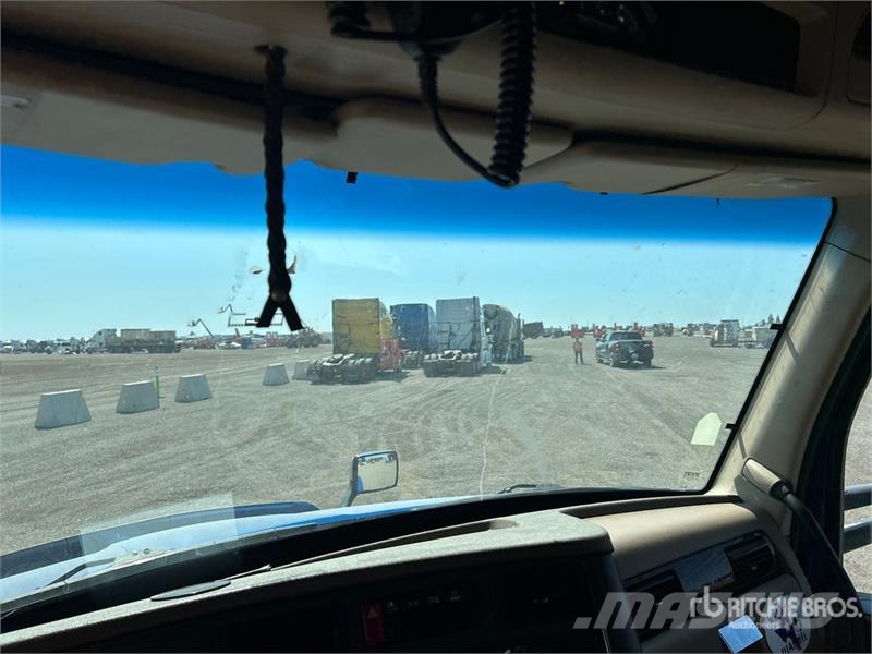 Kenworth T680 Tractor Units