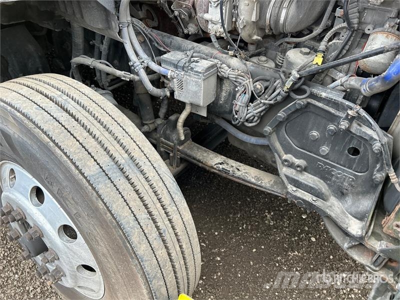 Kenworth T680 Vetopöytäautot