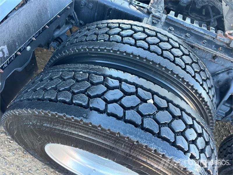 Kenworth T680 Tractor Units