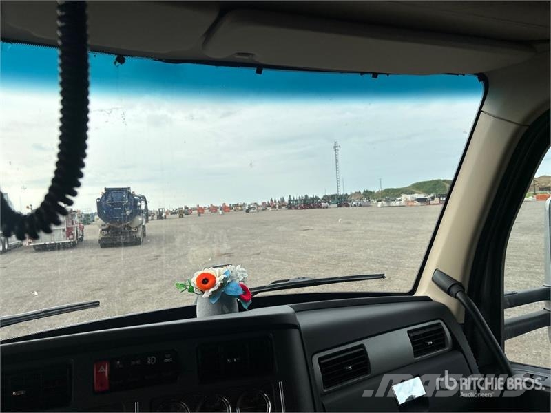 Kenworth T680 Tractor Units