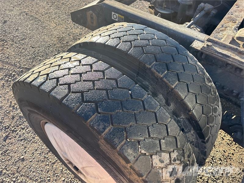 Kenworth T680 وحدات الجر