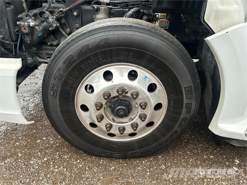 Kenworth T680 Truck Tractor Units