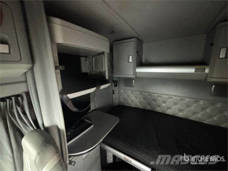 Kenworth T680 Vetopöytäautot