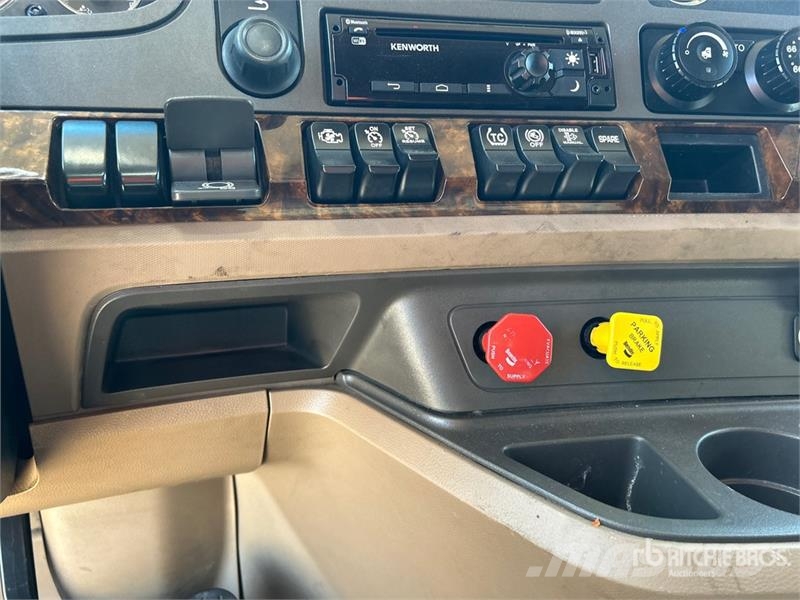 Kenworth T680 Tractor Units