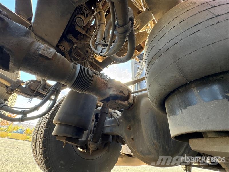 Kenworth T680 وحدات الجر