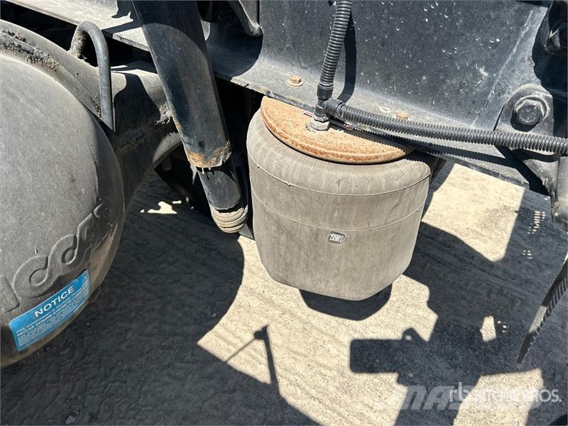 Kenworth T680 Vetopöytäautot