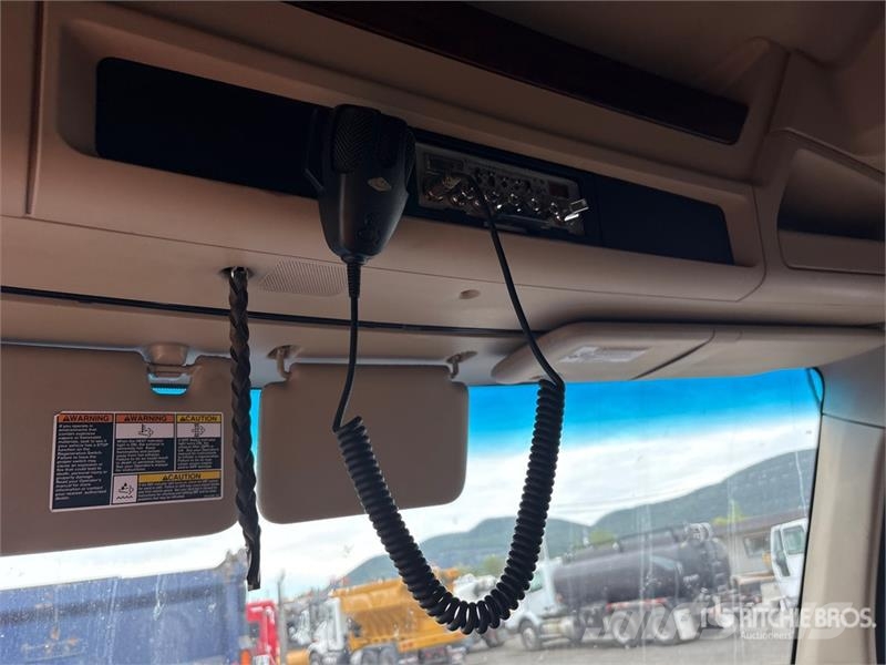 Kenworth T680 Седельные тягачи