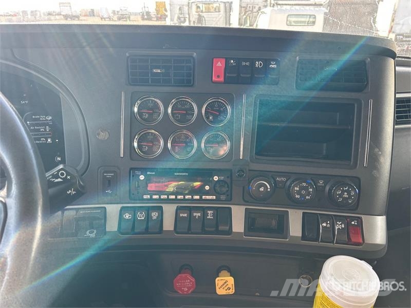 Kenworth T680 Truck Tractor Units