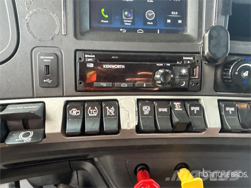 Kenworth T680 Vetopöytäautot