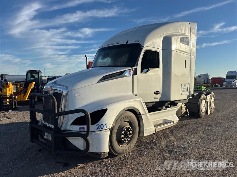 Kenworth T680 وحدات الجر