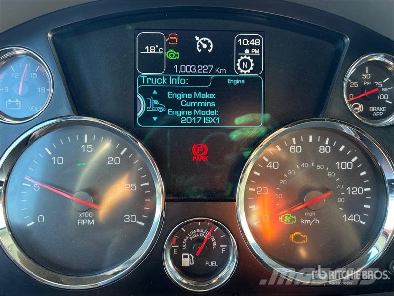 Kenworth T680 Vetopöytäautot