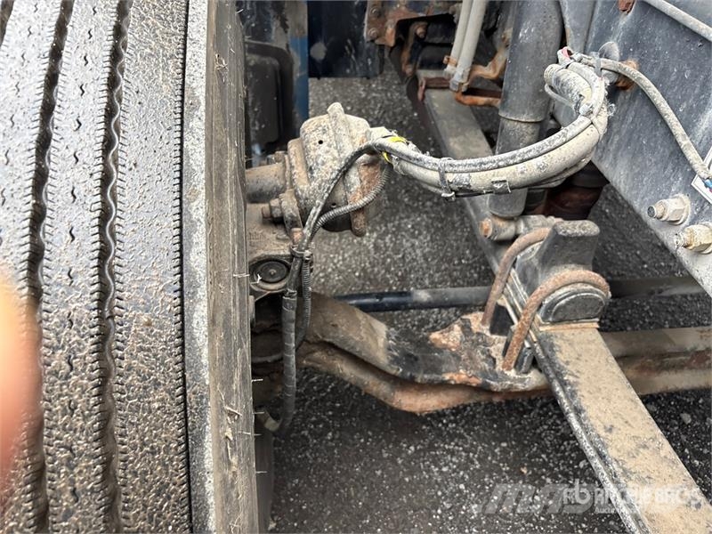 Kenworth T680 Vetopöytäautot