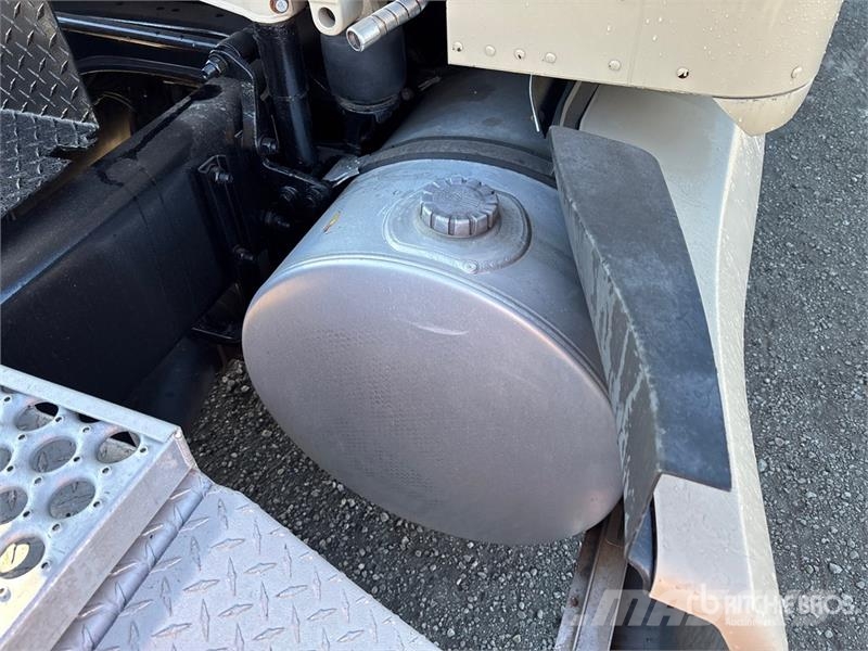 Kenworth T680 Tractor Units