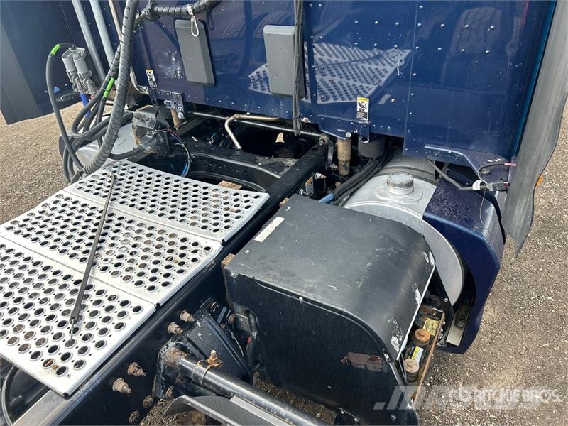 Kenworth T680 Tractor Units