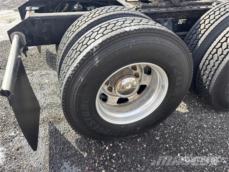 Kenworth T680 Влекачи