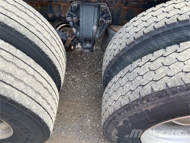 Kenworth T680 Vetopöytäautot
