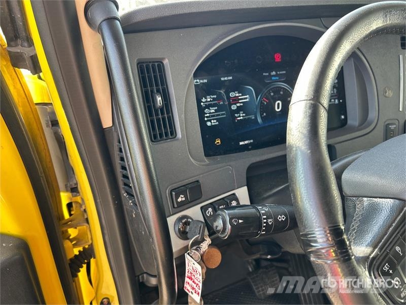 Kenworth T680 Truck Tractor Units