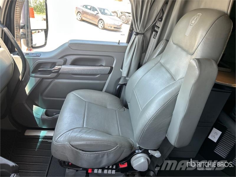 Kenworth T680 Truck Tractor Units