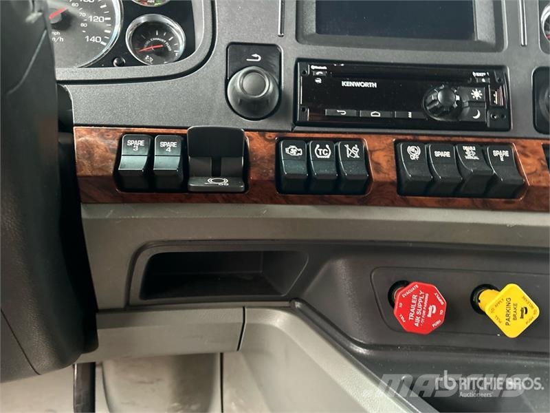 Kenworth T680 Truck Tractor Units
