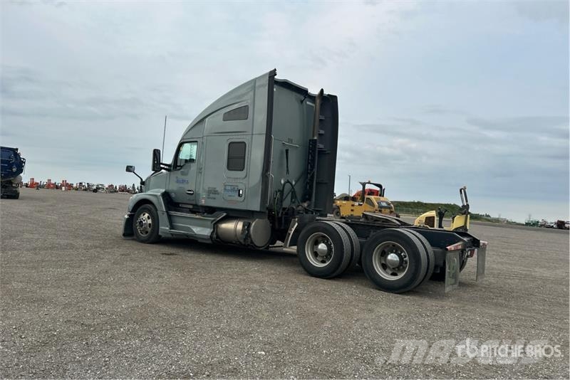 Kenworth T680 Tractor Units