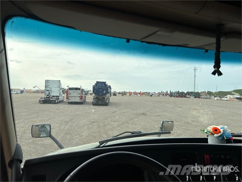 Kenworth T680 Tractor Units